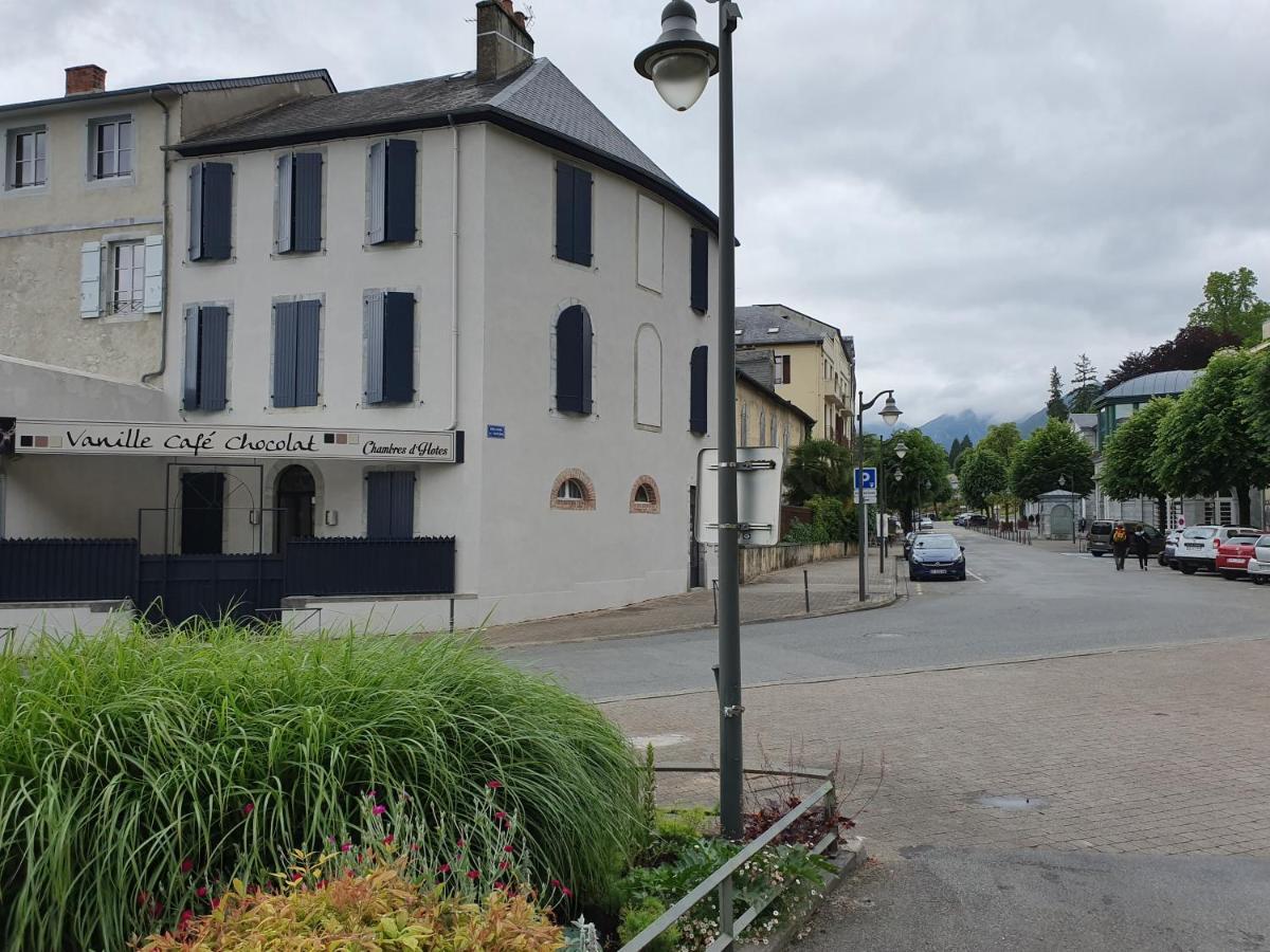 Vanille Cafe Chocolat Bagnères-de-Bigorre Exterior foto